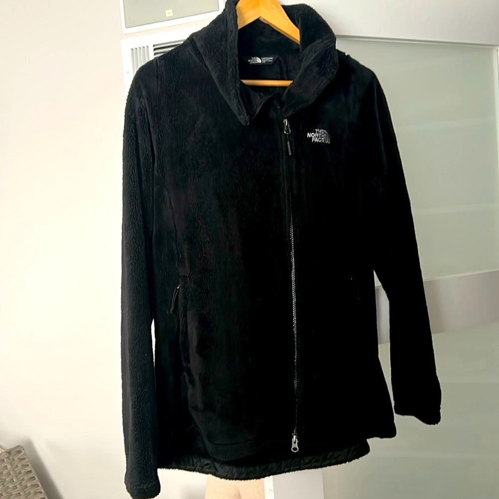 The North Face Oso Black Fleece Super soft Jacket. Size Large